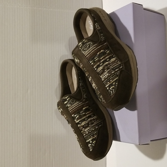 EASY SPIRIT sz 6 Extra Wide suede leather womens clogs mules slip on sneakers - Picture 3 of 4